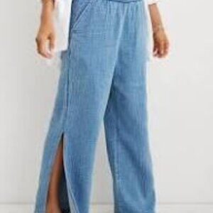 Aerie Cotton Open leg Pants Green Gauze Elastic, Pockets, Easy to wear